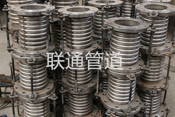 給水管道伸縮成人免费看片